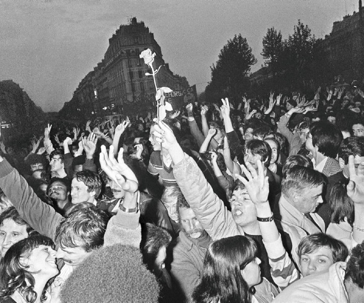 Fête à la Bastille après l'élection de François Mitterrand à la présidence de la République le 10 mai 1981.
AFP/Dominique Faguet